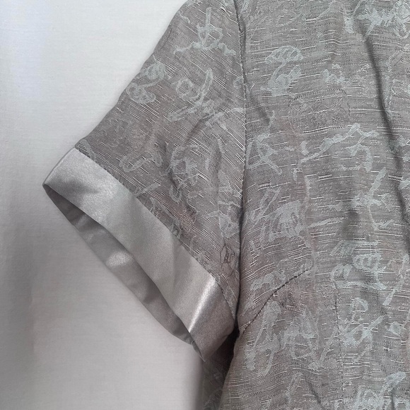 Authentic women’s qipao/cheongsam blouse top - Picture 5 of 7